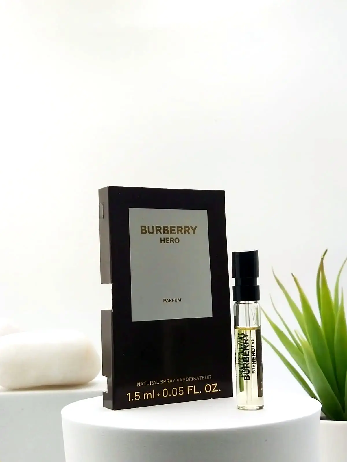 [3616304679421] Burberry Hero Parfum 1.5 ml Official Sample