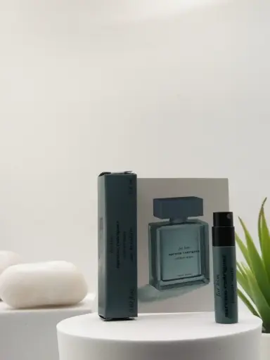 [3423222108199] Narciso Rodriguez Vetiver Musc EDT 0.6 ml Official Sample